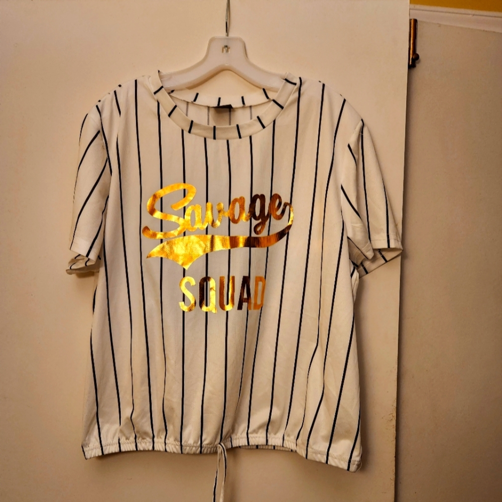 Crop top short sleeve shirt